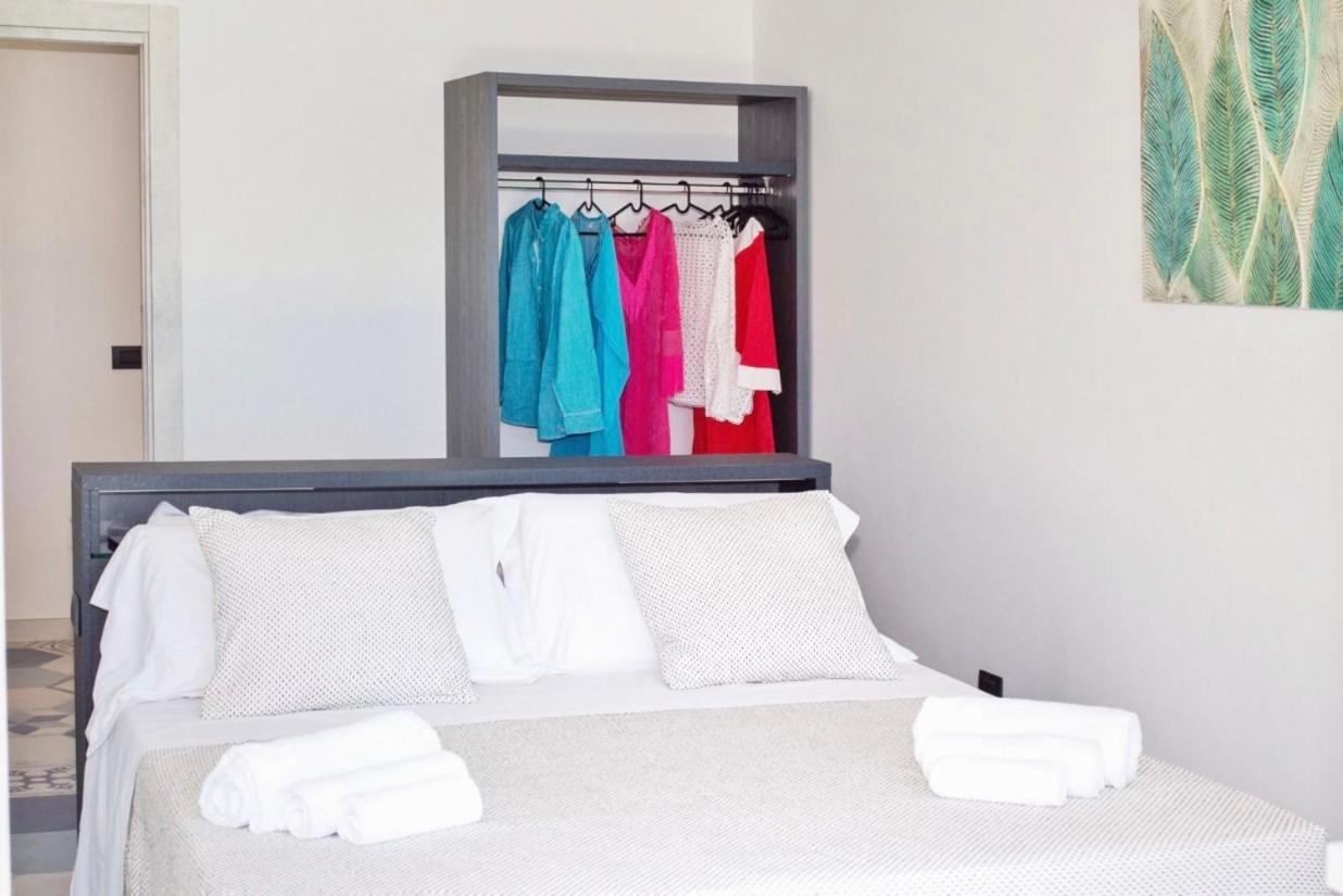 Suite Apartments Branco - Infinity Pool & Sea View - 5 Minuti Dal Centro تاورمينا المظهر الخارجي الصورة