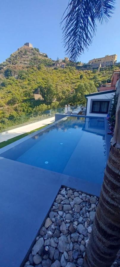 Suite Apartments Branco - Infinity Pool & Sea View - 5 Minuti Dal Centro تاورمينا المظهر الخارجي الصورة